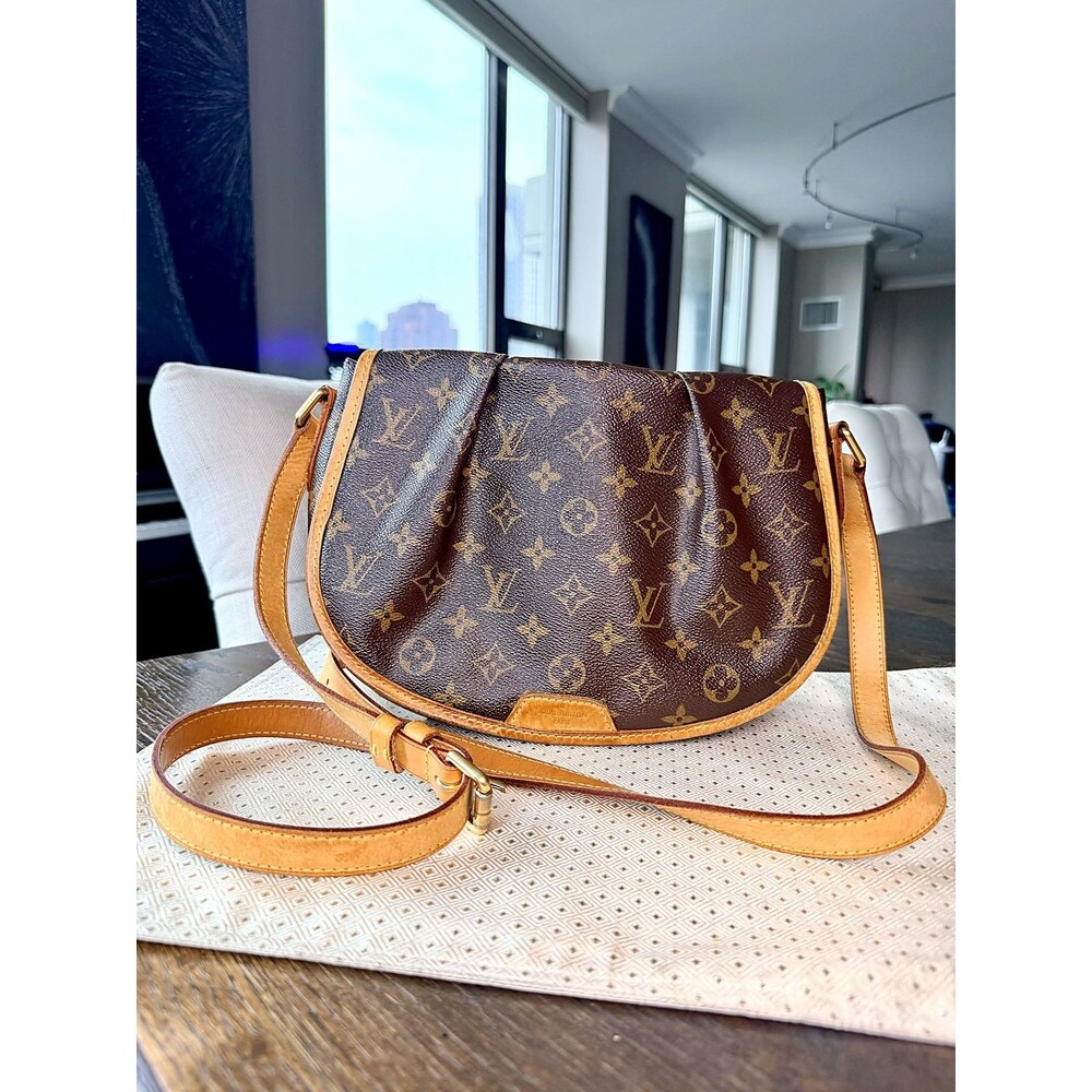 Authentic Louis Vuitton Monogram Canvas Crossbody Flap Shoulder Bag Brown